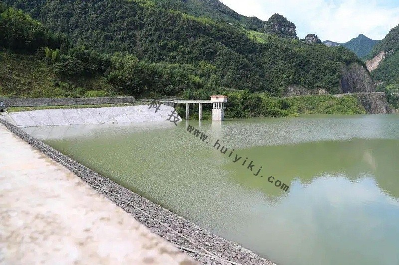 高光譜水質(zhì)智能監(jiān)測系統(tǒng)